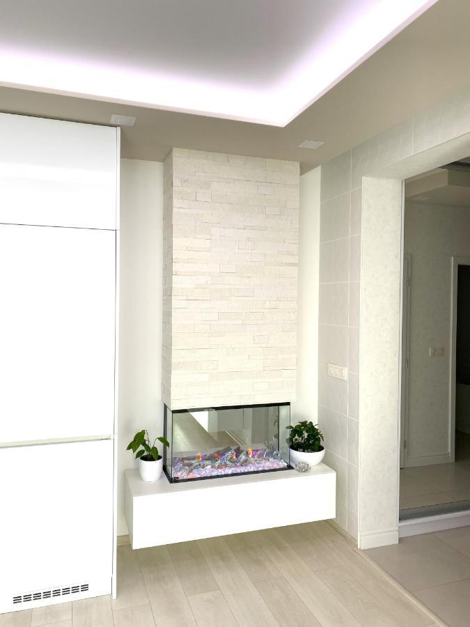 Die Eleganz - Apartment Near The City Center With Free Parking Bratislava Buitenkant foto