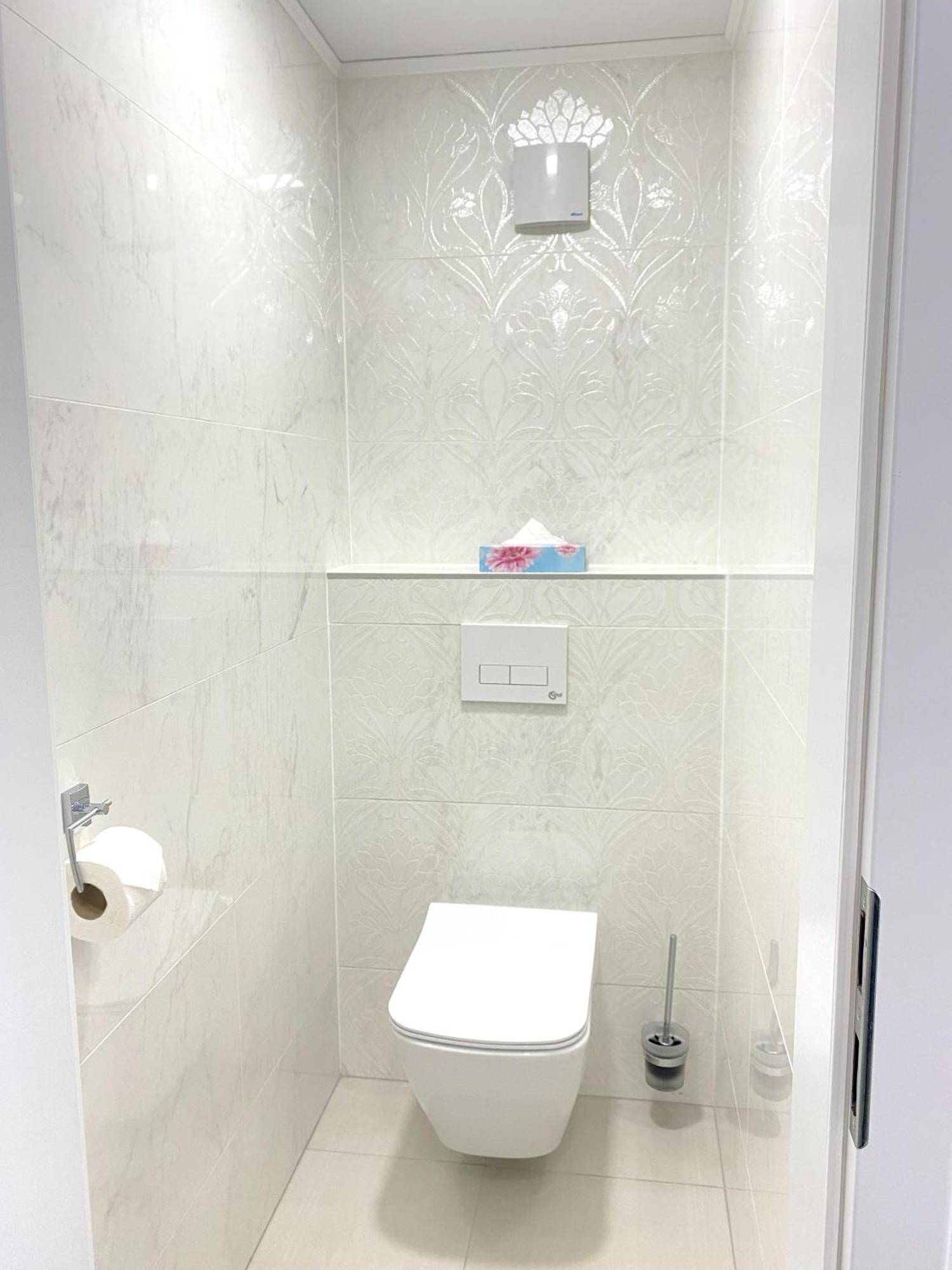 Die Eleganz - Apartment Near The City Center With Free Parking Bratislava Buitenkant foto